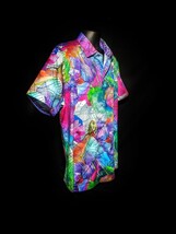 Robert Graham Rose Hill  Short Sleeve Shirt. Size Medium image 5