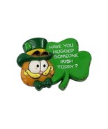 Vintage Enesco St. Patrick Irish Shamrock Garfield Face Fridge Magnet - $129.55 MXN