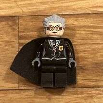 LEGO Harry Potter Madame Hooch, Light Nougat Head minifigure - $5.83