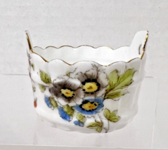 Beautiful Hand Painted Floral Basket Bone China Open Salt Very Detailed - $452.20 MXN