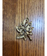 Vintage Gold Plated Leaf Brooch - £4.21 GBP