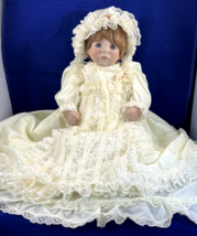 First Moments Open Eye Doll In Gorgeous Lace Christening Gown Lee Middleton 1985 - £73.05 GBP