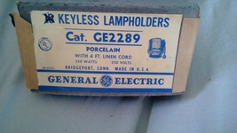(1) GE Keyless Lamp holder Cat. GE2289 Porcelain/ 4ft Linen Cord 250Watt... - $5.59