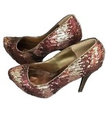 JUST FABULOUS ~WATERFALL SEQUINS GOLD ~ Size 10 ~ 5&quot; Heel ~ 1.25&quot; Platfo... - $51.15 CAD