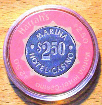 $2.50 HARRAH&#39;S MARINA CASINO CHIP - ATLANTIC CITY, New Jersey - £9.39 GBP