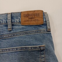 Signature Levi's Men's W42 L32 Fits (40×31) Cotton Blend Slim Straight Jeans image 3