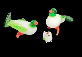 Vintage Art Glass Animal Figures Mini Hand Blown Family of 3 Green Birds Japan - £31.53 GBP