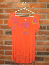 Gently Used Hand Painted Abstract Floral Women&#39;s Hi-lo Coral Top Size M - $25.50