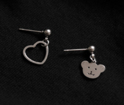 New simple girl heart love bear with sweet cool earrings simple steel ea... - £15.50 GBP