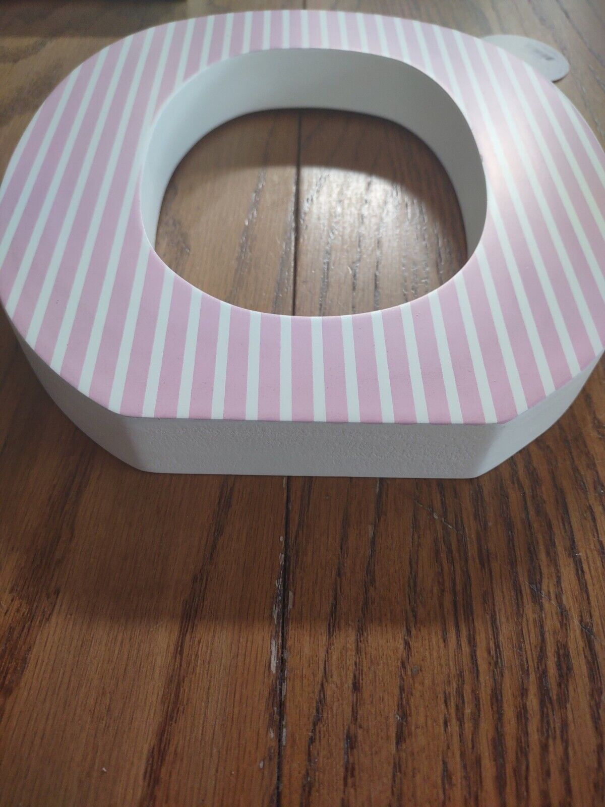 Decorative Wooden Wall Monogram~ Initial Letter "O” Pink Stripes ~Pier One~ NWT Item image 2