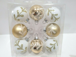 (8) Christmas MINI Gold White Plastic 1&quot; Ball Ornaments Tree Decor NEW - $18.02 CAD