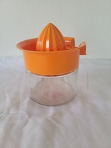 Vintage Gemco Citrus Lemon Juicer Glass Jar Screw On Plastic Lid Built I... - £6.12 GBP