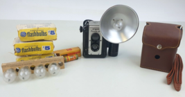 Vintage Argus Camera Seventy Five w/Unused Kodak Verichrome, Flashbulbs ... - £54.50 GBP