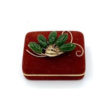 Vintage Gold Tone Green JADE Cold To Touch Floral Brooch Pin  2 1/2&quot; Bougie - £7.98 GBP