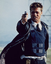 Brad Pitt In Se7En Dramatic Pointing Gun 16X20 Canvas Giclee - £55.05 GBP