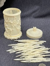 Vintage Plastic Ivory Filigree Container With Top Cover And Small Cocktail Forks - £5.53 GBP