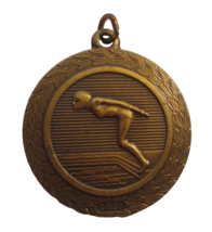 WOMEN SWIMMER Start SWIMMING GOLD TONE MEDAL 8TH PLACE - £3.50 GBP