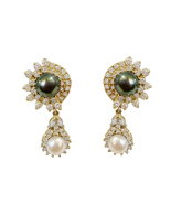 Tahitian &amp; White Pearl Earrings in 18k Yellow Gold with Diamonds - £2,797.22 GBP