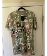 Jordan Shorts Sleeve GFX Top - Size: Medium Color: Spruce Fog - $128.23 CAD