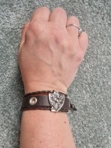 Brown Leather Sheild Braclet - £3.84 GBP