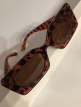 Sunglasses womens Fashion - $10.50