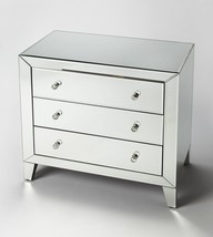 30" Clear Glass Three Drawer Chest - $20,951.64 MXN