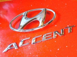 Genuine Hyundai Accent BAdge Trunk Emblem  2012-16 Dodge Attitude Hyundai Verna - £14.14 GBP