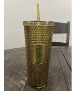 Disney World Parks Starbucks Studded Gold 50th Anniversary Tumbler Venti... - $1,101.47 MXN Disney World Parks Starbucks Studded Gold 50th Anniversary Tumbler Venti... - $1,101.47 MXN