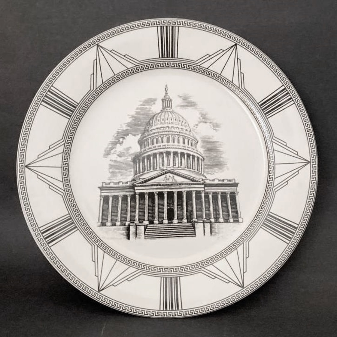 Royal Norfolk THE WHITE HOUSE decorative collectible plate 7-1/4 inches diameter - £11.79 GBP