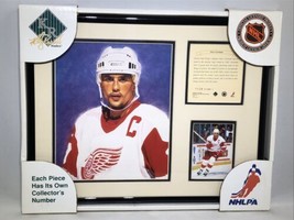 1995 Steve Yzerman Detroit Red Wings Framed Kelly Russell Lithograph Art Print - £37.39 GBP