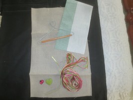 HEART &amp; LADYBUG CRAFT PANEL KIT w/ 5&quot; Heart Hanger, Fabric Thread Embell... - $15.00