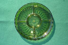 Sinclair Gas Relish Tray Green Glass 13&quot; Divided Starburst Scalloped Vegetable  - £44.10 GBP