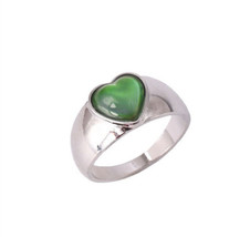 Heart Temperature Change Zinc Alloy Mood Ring + Color Chart Gift Size 8.5 - $5.99