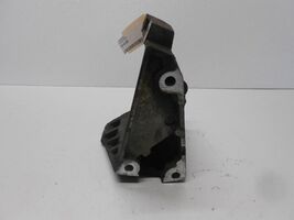 2001 ford windstar Alternator Bracket - $79.99
