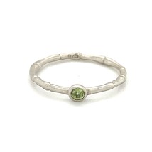 Sterling 18k White Vermeil Bamboo w/ Bezel Set Peridot Ring Sz 5.50 - $58.41