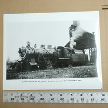 Great Northern Railway No. 1613 Praire Train Steam Locomotive at Yard Ph... - $15.00