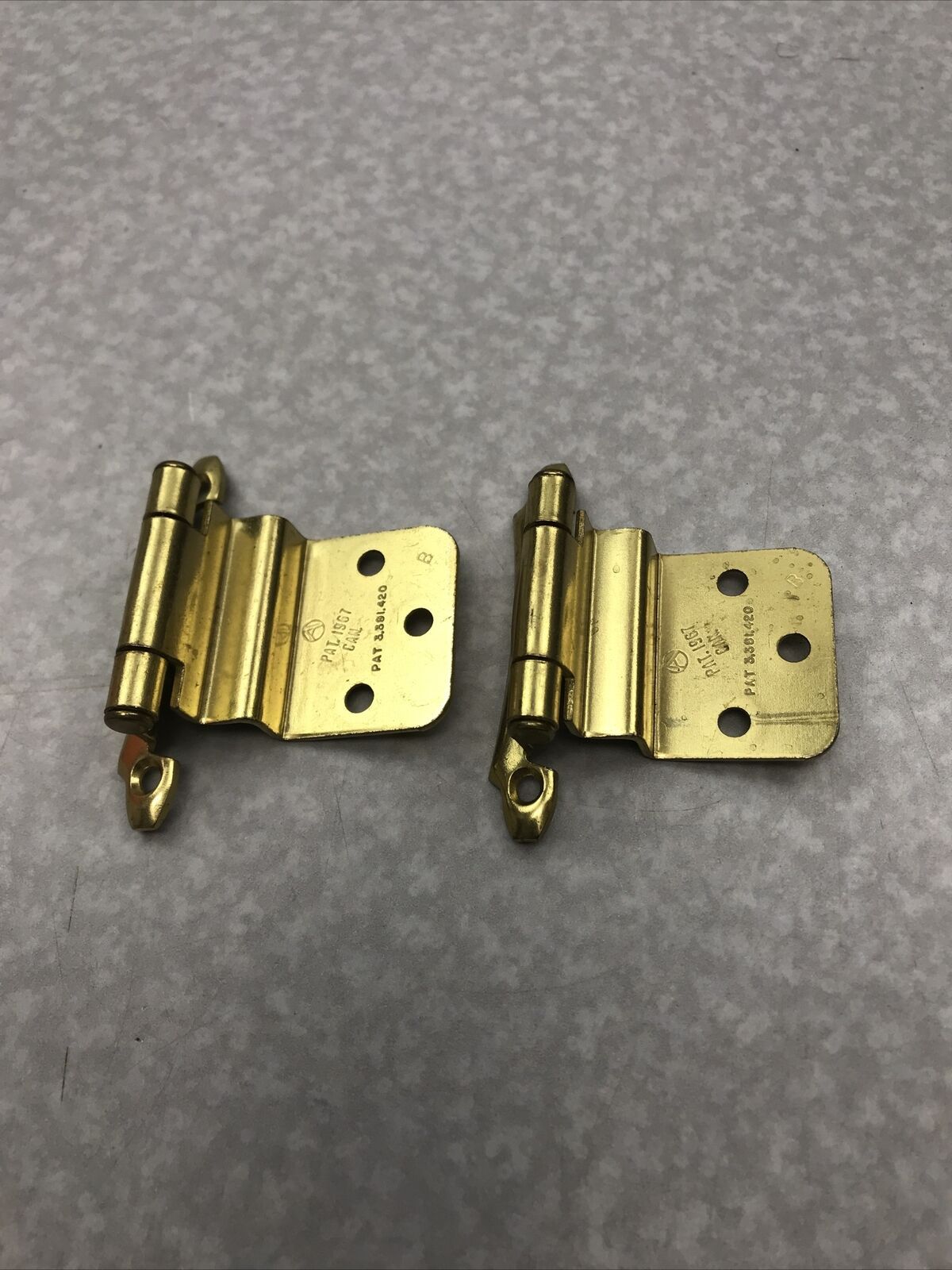 Amerock BP7928-3 Self-Closing Face Mount Hinge with 3/8" Inset Brass Kg W1 - $8.90