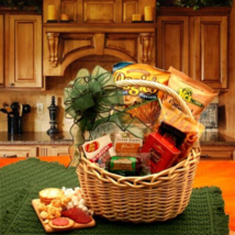 Snackers Delights Gift Basket - A Delicious Assortment of Gourmet Treats - $55.96