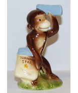 1981 GORHAM CURIOUS GEORGE HAND PAINTED MARGARET E REY NEWSPAPER FIGURINE - $44.36 CAD