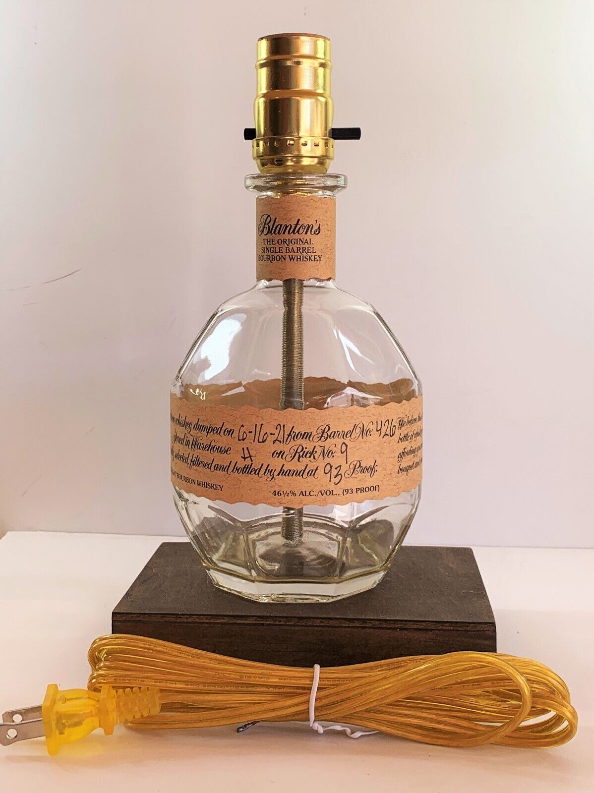 Blanton&#39;s Straight Kentucky Bourbon Liquor Bar Bottle TABLE LAMP Lounge ... - $55.57