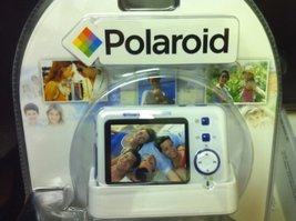 Polaroid iZone Photo Viewer Video Player 2.4&quot; COlor LCD Display - $32.62