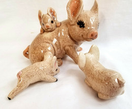 Ceramic Mom Pig Hog Sow &amp; Baby Piglets Figurine Statue Figure Handpainted - £23.50 GBP