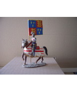 Henry V’s Standard Bearer, Medieval Figurine, Collectable Figurine - £38.31 GBP