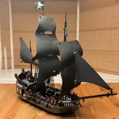 Pirates of the Carribean The Black Pearl Building Block Set 804 Pieces - £133.65 GBP