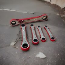 Craftsman Metric Stubby Ratcheting Combination Wrench Set 7 pc - $49.95