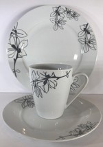 Rare Oneida MIDNIGHT FLORAL 3 Piece Place Setting Service Set for 4 Porcelain - £71.21 GBP