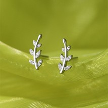 Fashion 925 Silver Leaf Stud Earrings Shiny Zircon Personality Simple Stud Earri - £10.33 GBP