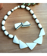 Avon Color Waves Necklace Pierced Earrings Cream/Navy Triangle Barrel Be... - $25.97 CAD