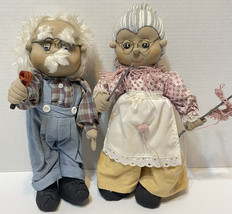 Vintage Handmade Knitting Grandma and Grandpa with Pipe Poseable Doll Set 12 in - £25.01 GBP