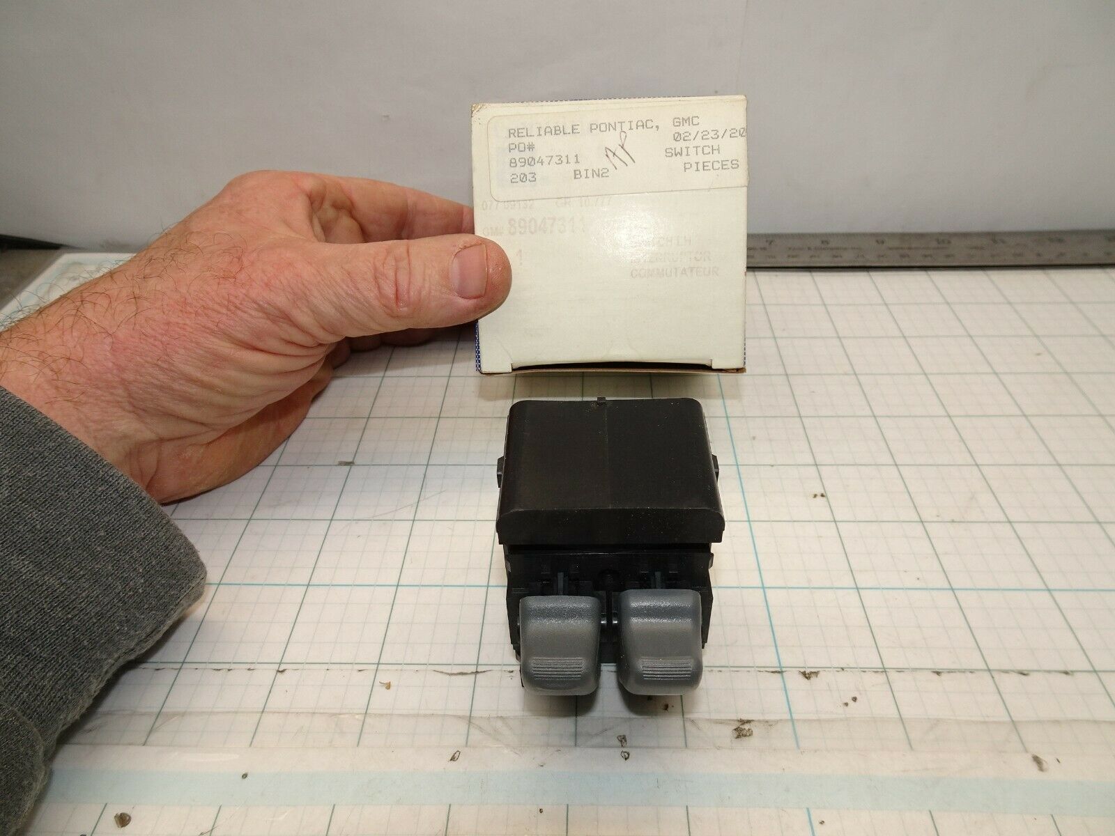 GM 89047311 Power Window Switch Master   OEM NOS General Motors - $25.14